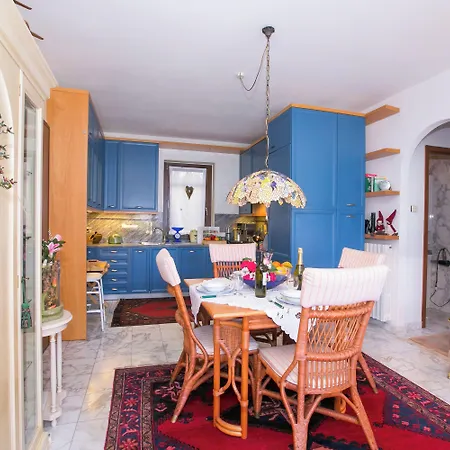 Veranda Di Apartment